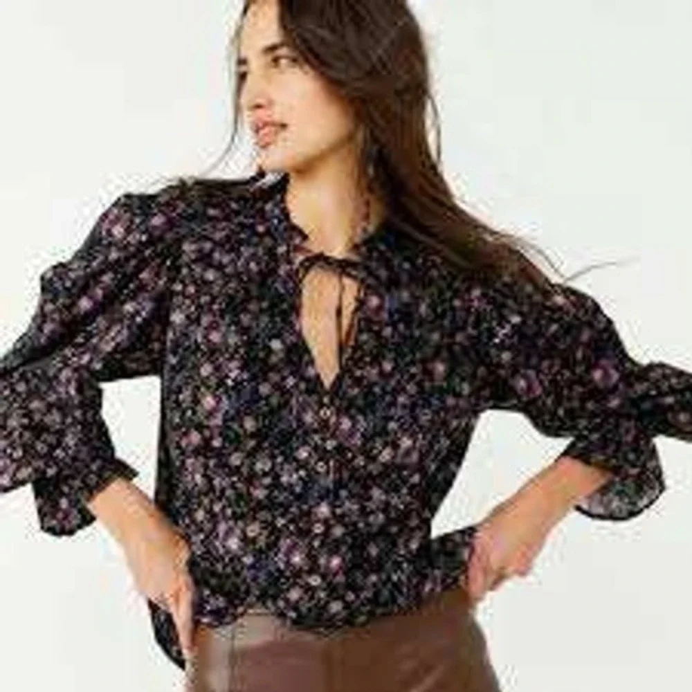 Free People Blouse med floral meant to be black feminine puff sleeve romantic ec